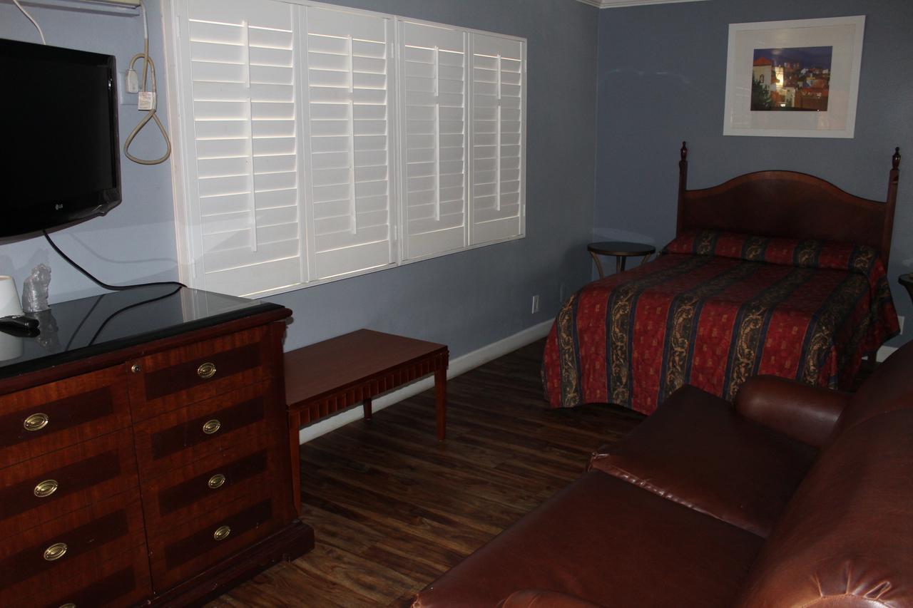 Starlite Motel Bellflower Bagian luar foto