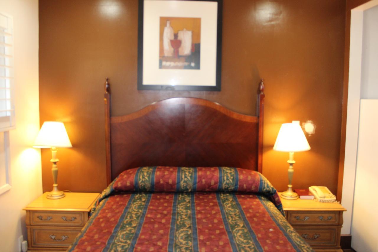 Starlite Motel Bellflower Bagian luar foto