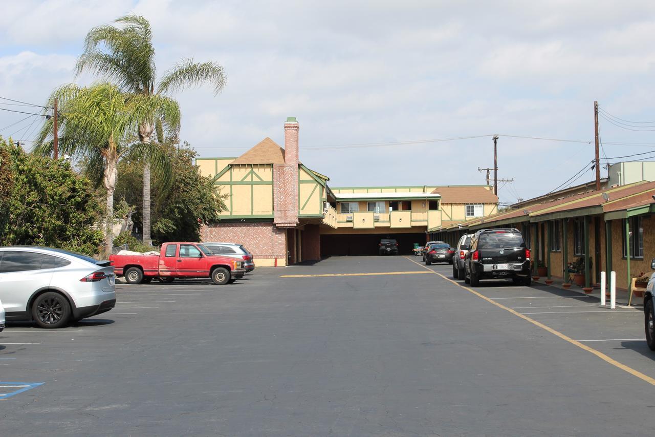 Starlite Motel Bellflower Bagian luar foto