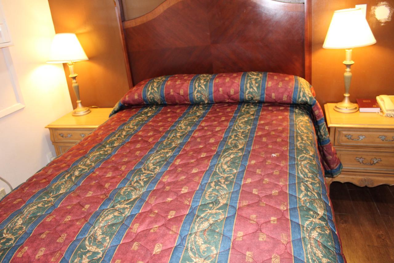 Starlite Motel Bellflower Bagian luar foto