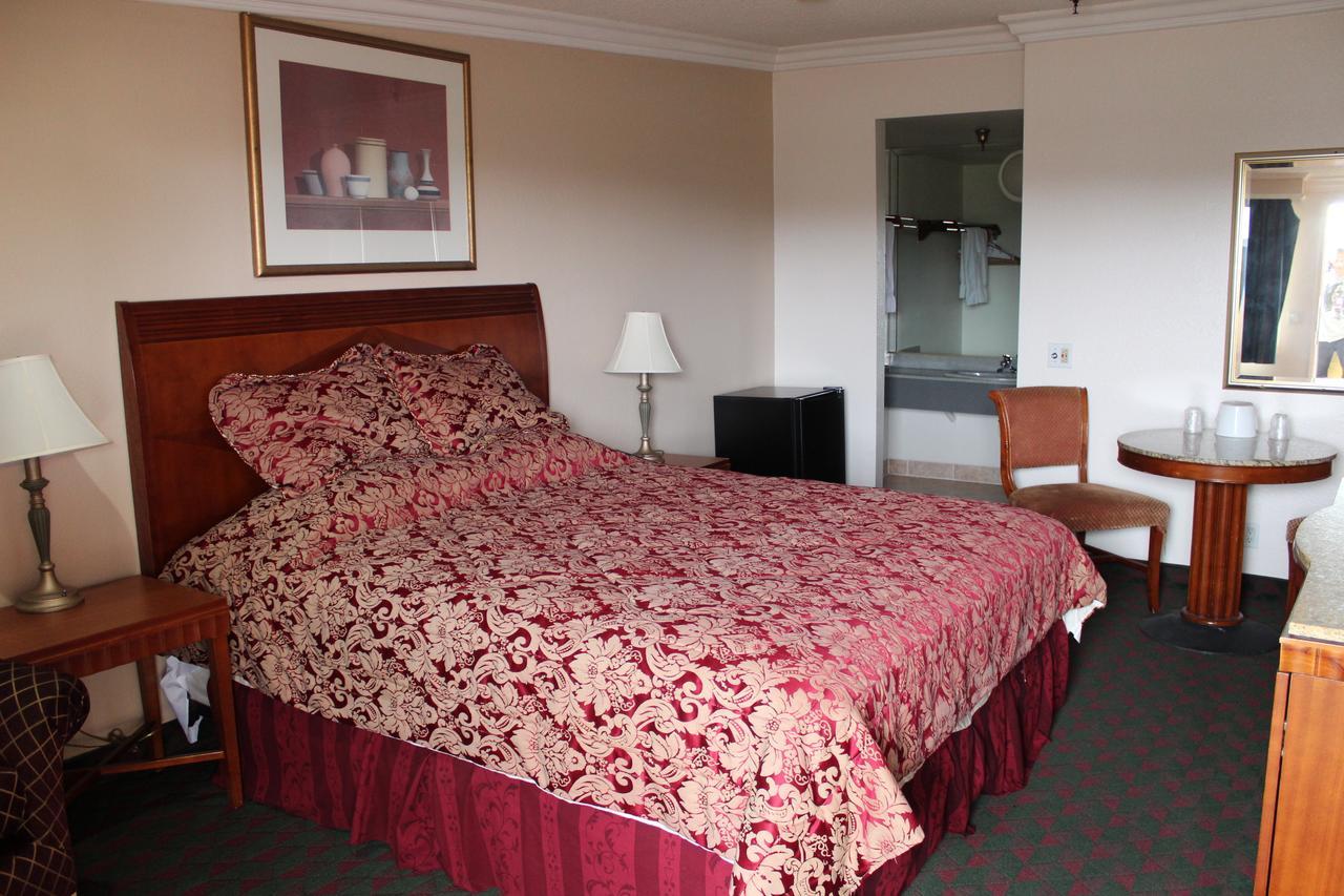 Starlite Motel Bellflower Bagian luar foto