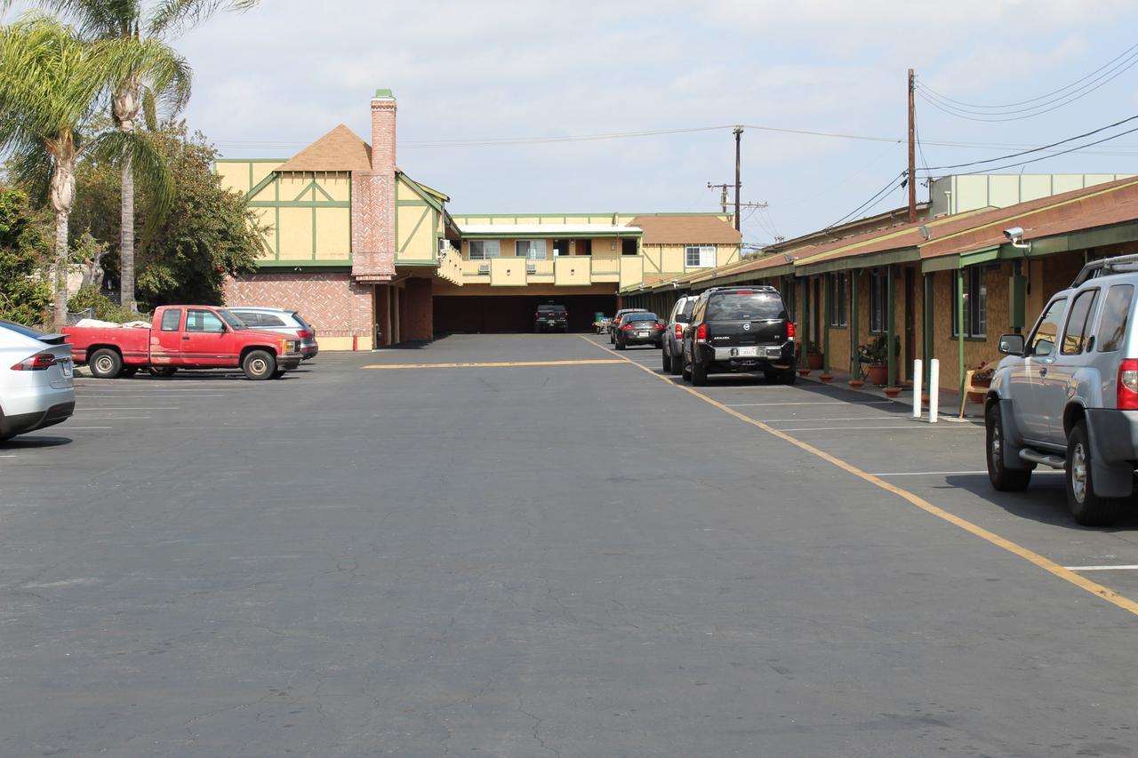Starlite Motel Bellflower Bagian luar foto